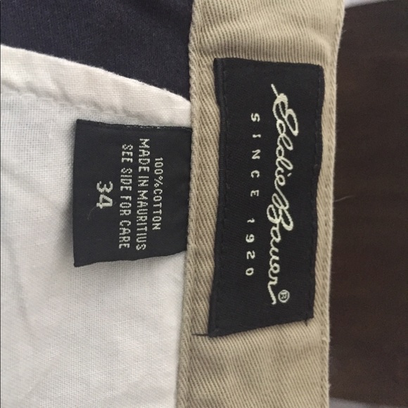Eddie Bauer Navy shorts - Picture 2 of 6